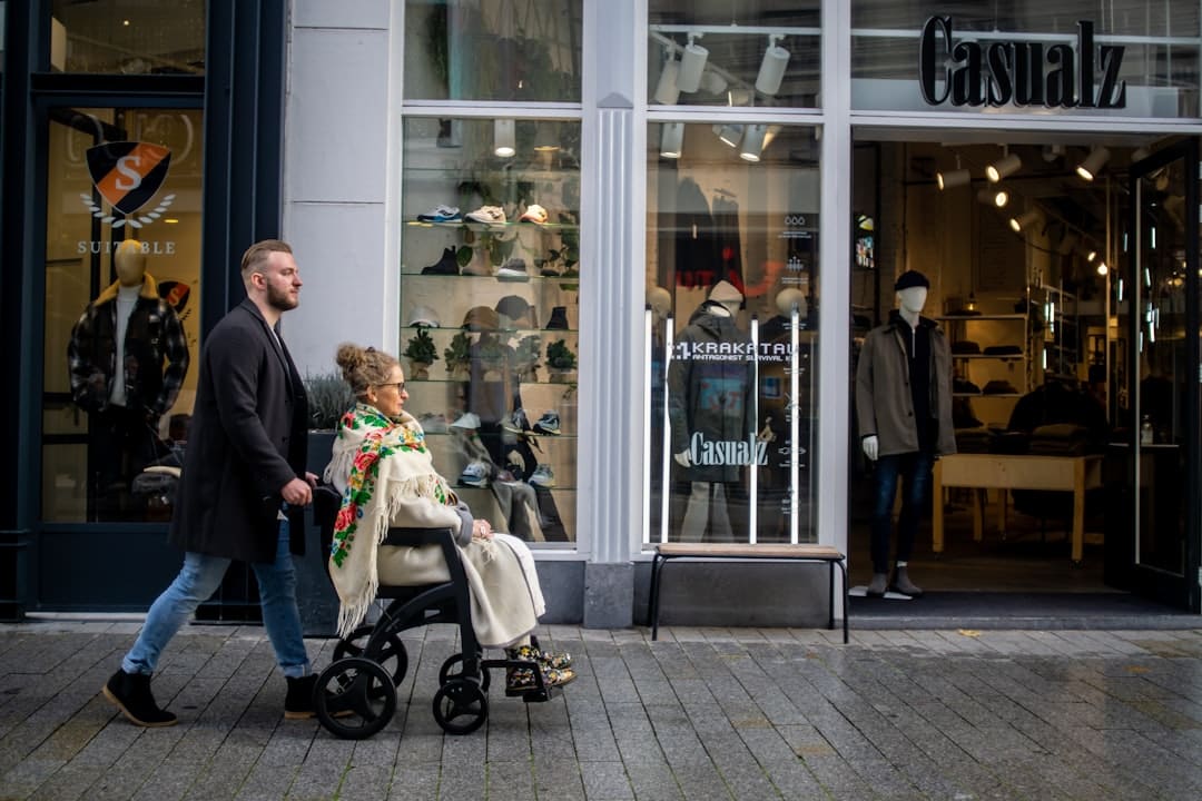 découvrez les méthodes innovantes et les approches personnalisées pour la réhabilitation, visant à restaurer la mobilité et à améliorer la qualité de vie après une blessure ou une maladie.